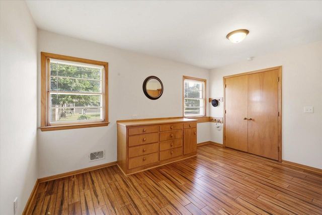 1000 Brewster AVENUE, Beloit, WI 53511