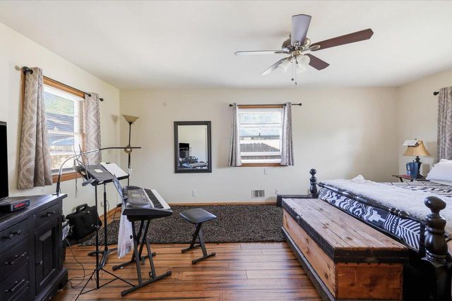 1000 Brewster AVENUE, Beloit, WI 53511