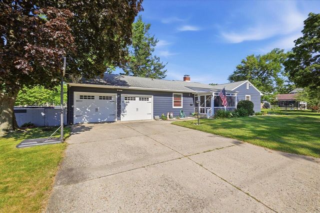 1000 Brewster AVENUE, Beloit, WI 53511