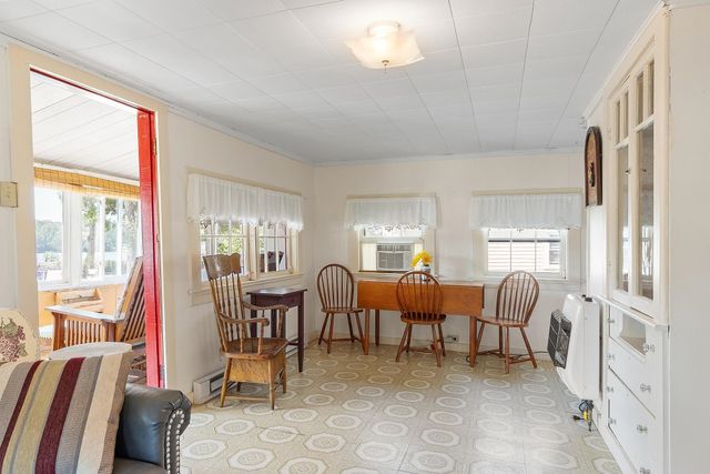 32 Ells Road, Hampstead, NH 03841