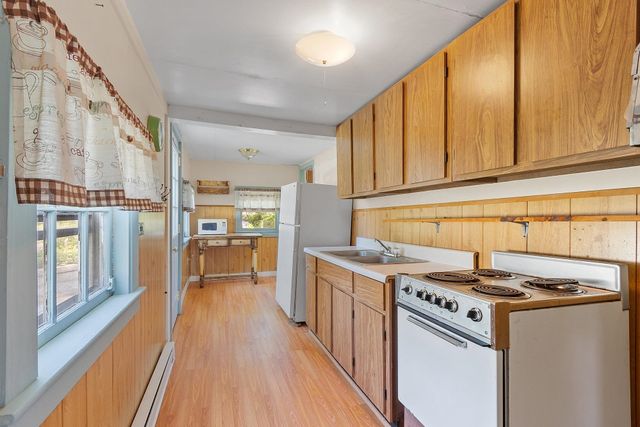 32 Ells Road, Hampstead, NH 03841