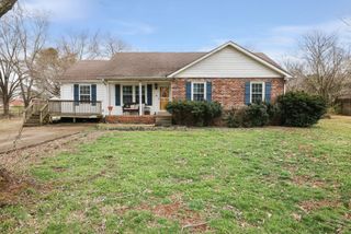 212 Glenrose Ln, Smyrna, TN 37167
