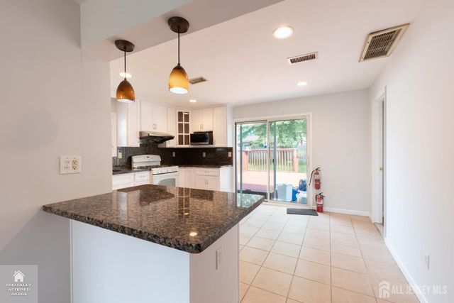 369 Fairview Avenue, Colonia, NJ 07067