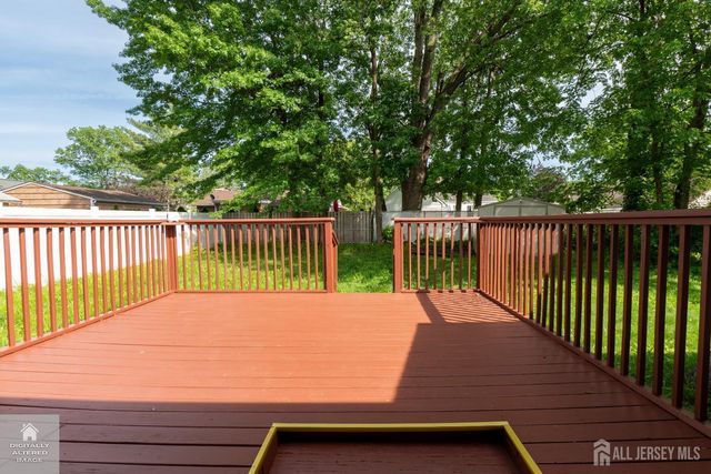 369 Fairview Avenue, Colonia, NJ 07067