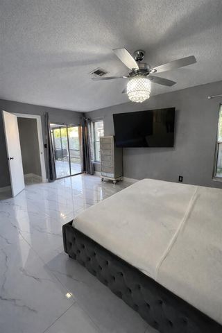 6770 Dupere Lane, Lake Worth, FL 33467