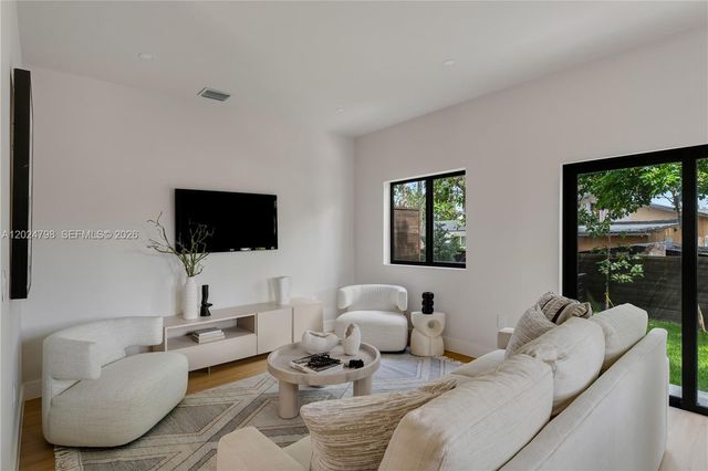 1917 NW 17 Street A, Miami, FL 33125