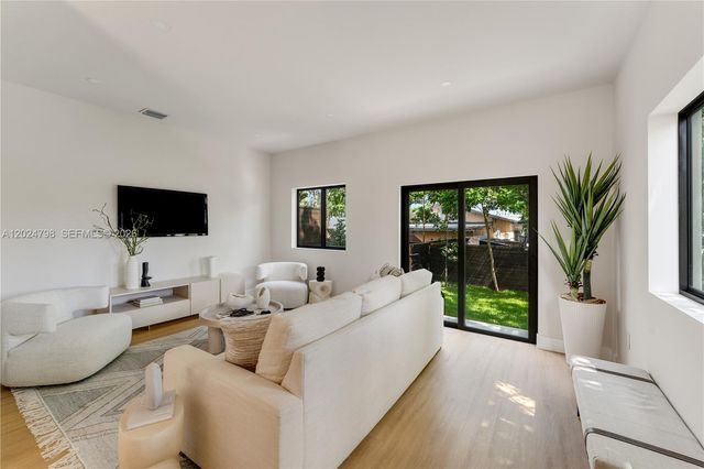 1917 NW 17 Street A, Miami, FL 33125