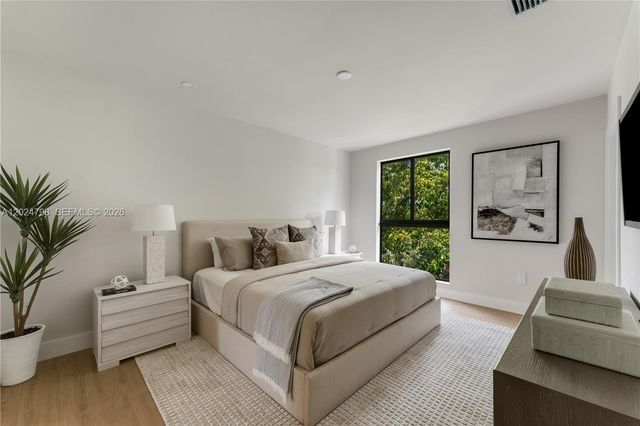 1917 NW 17 Street A, Miami, FL 33125