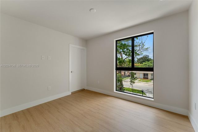 1917 NW 17 Street A, Miami, FL 33125