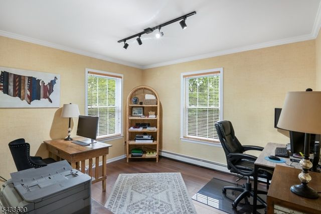 7 Lighthouse Cir, Jefferson Twp., NJ 07849