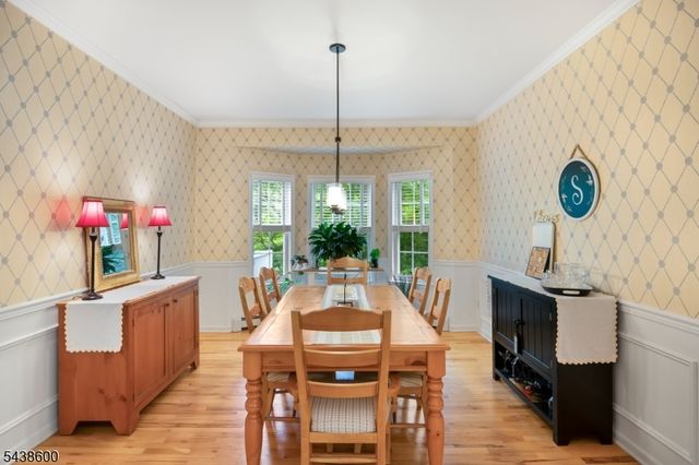 7 Lighthouse Cir, Jefferson Twp., NJ 07849