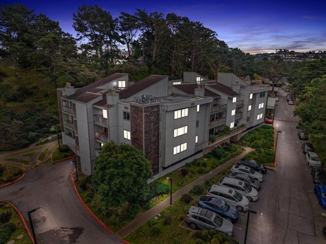 353 Philip Drive 304, Daly City, CA 94015