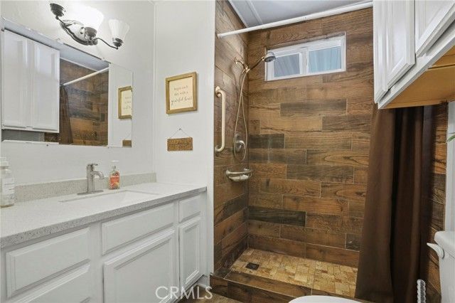 22780 Skylink, Canyon Lake, CA 92587