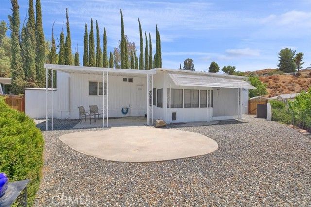 22780 Skylink, Canyon Lake, CA 92587