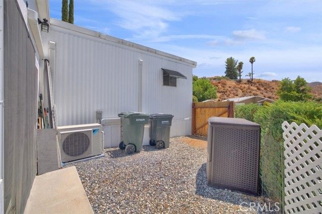 22780 Skylink, Canyon Lake, CA 92587