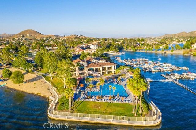 22780 Skylink, Canyon Lake, CA 92587