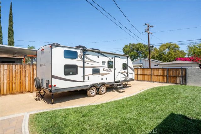 686 N Ukiah Way, Upland, CA 91786