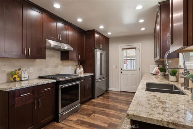 686 N Ukiah Way, Upland, CA 91786