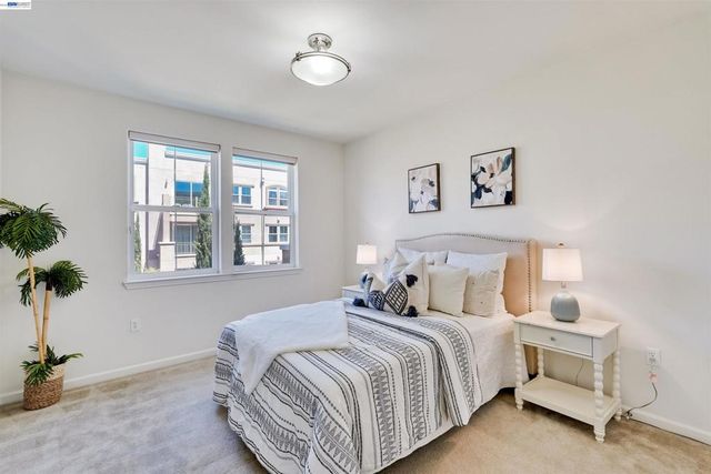 49002 Cinnamon Fern Common 427, Fremont, CA 94539