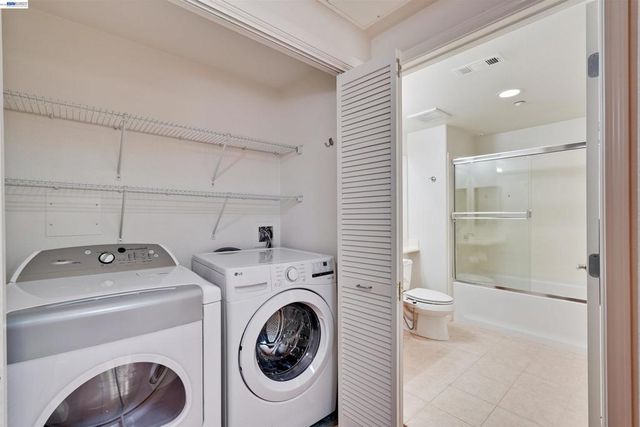 49002 Cinnamon Fern Common 427, Fremont, CA 94539