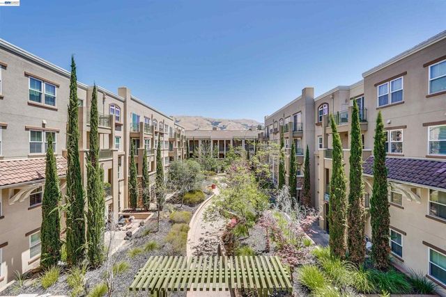49002 Cinnamon Fern Common 427, Fremont, CA 94539