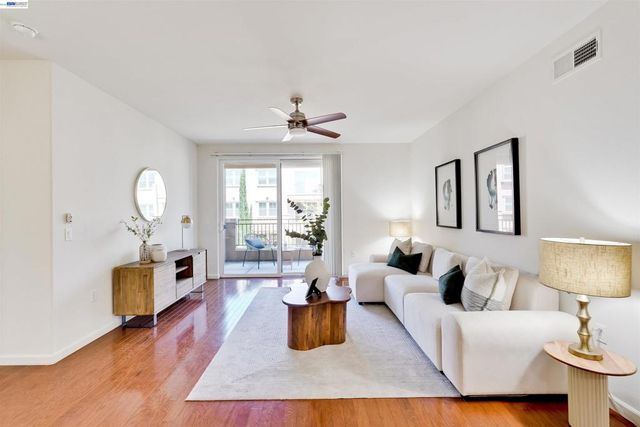 49002 Cinnamon Fern Common 427, Fremont, CA 94539