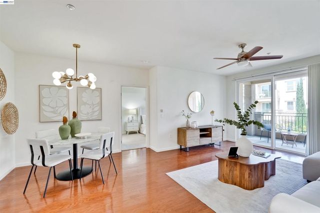 49002 Cinnamon Fern Common 427, Fremont, CA 94539