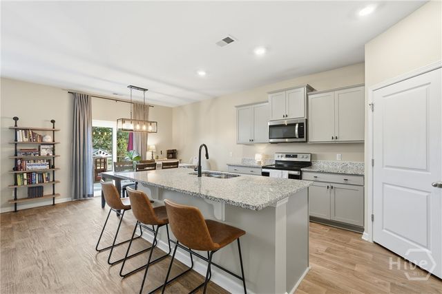 519 Hogan Drive, Richmond Hill, GA 31324