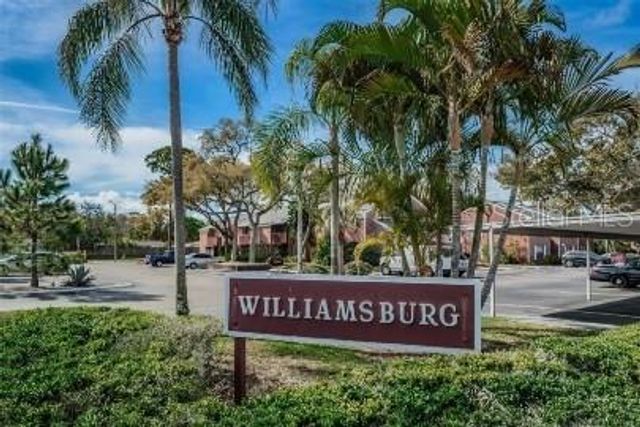 1044 82ND TERRACE N 1044C, St Petersburg, FL 33702