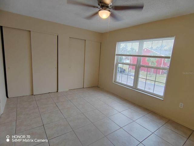 1044 82ND TERRACE N 1044C, St Petersburg, FL 33702