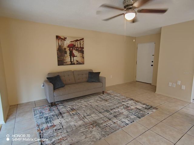 1044 82ND TERRACE N 1044C, St Petersburg, FL 33702
