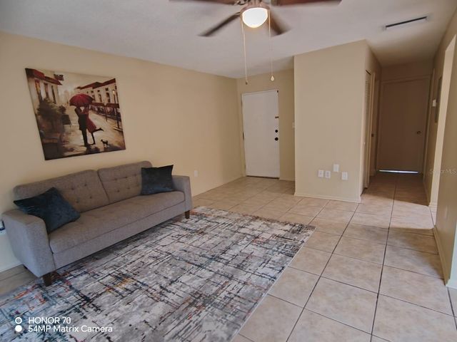 1044 82ND TERRACE N 1044C, St Petersburg, FL 33702