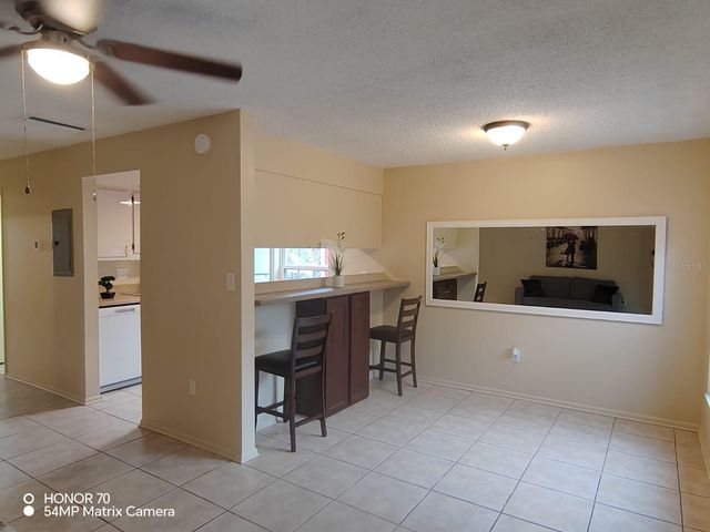 1044 82ND TERRACE N 1044C, St Petersburg, FL 33702