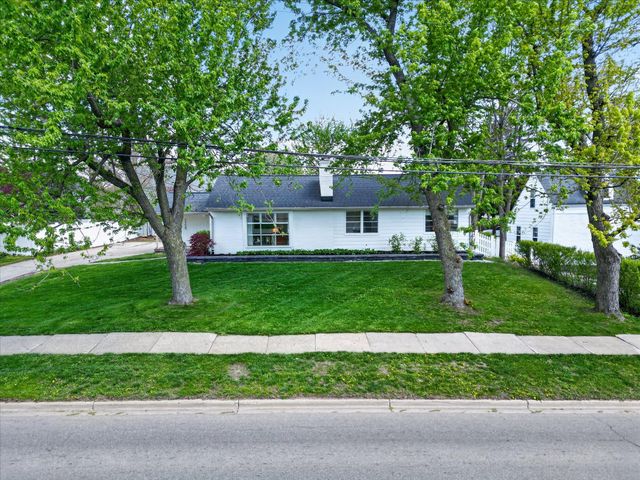 1758 Breton Road SE, East Grand Rapids, MI 49506