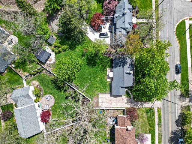 1758 Breton Road SE, East Grand Rapids, MI 49506