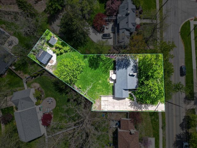 1758 Breton Road SE, East Grand Rapids, MI 49506