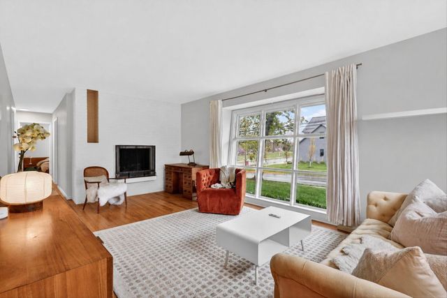 1758 Breton Road SE, East Grand Rapids, MI 49506