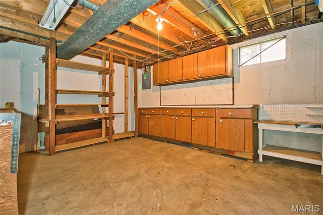 250 Brixham Drive, Chesterfield, MO 63017