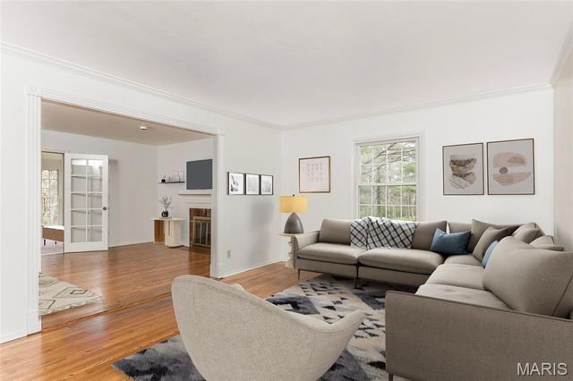 250 Brixham Drive, Chesterfield, MO 63017