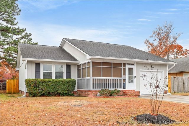 725 Mosswood Lane, Fayetteville, NC 28311