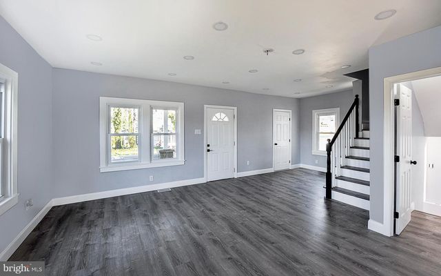 304 E CLEMENTS BRIDGE RD, Runnemede, NJ 08078