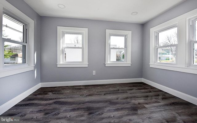 304 E CLEMENTS BRIDGE RD, Runnemede, NJ 08078