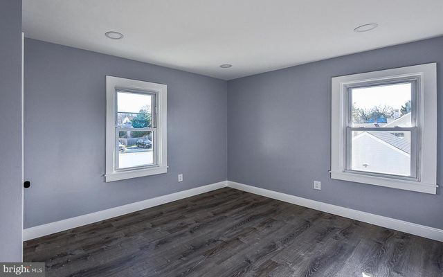 304 E CLEMENTS BRIDGE RD, Runnemede, NJ 08078