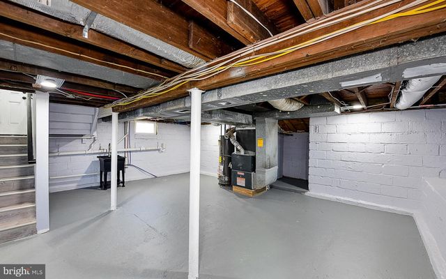 304 E CLEMENTS BRIDGE RD, Runnemede, NJ 08078