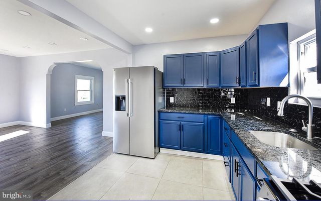 304 E CLEMENTS BRIDGE RD, Runnemede, NJ 08078