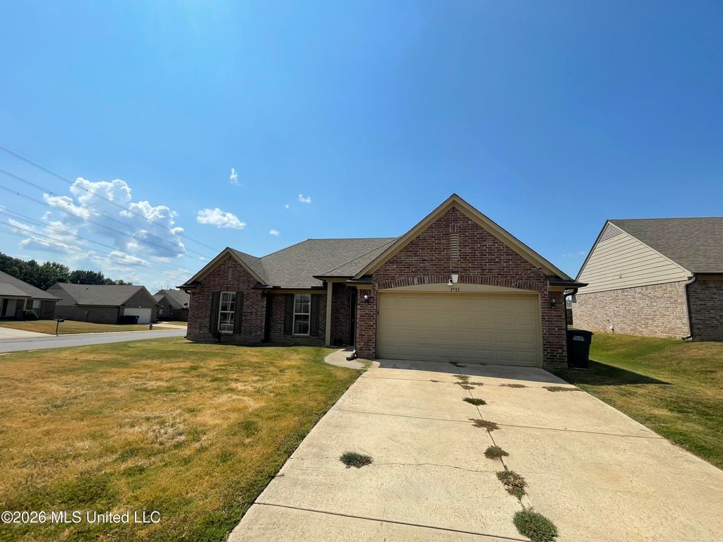 3935 Log Fence Cove, Southaven, MS 38671 — exterior
