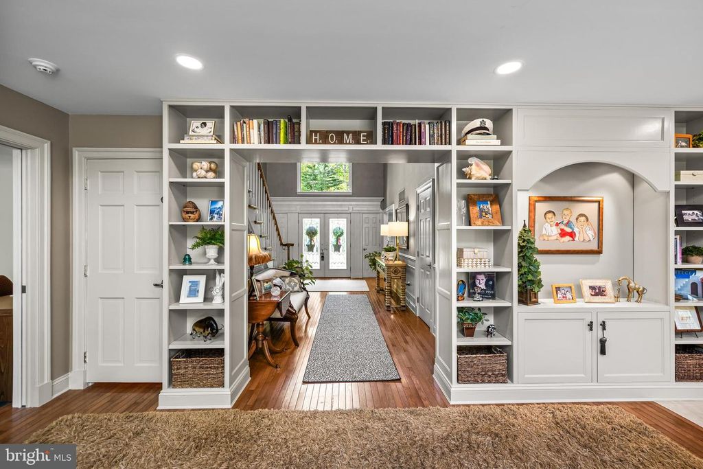 Image 16 of property listing at 2428 OLD BOSLEY RD, Lutherville Timonium, MD 21093