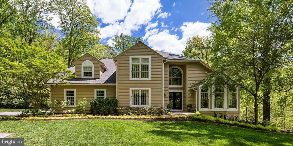Image 2 of property listing at 2428 OLD BOSLEY RD, Lutherville Timonium, MD 21093