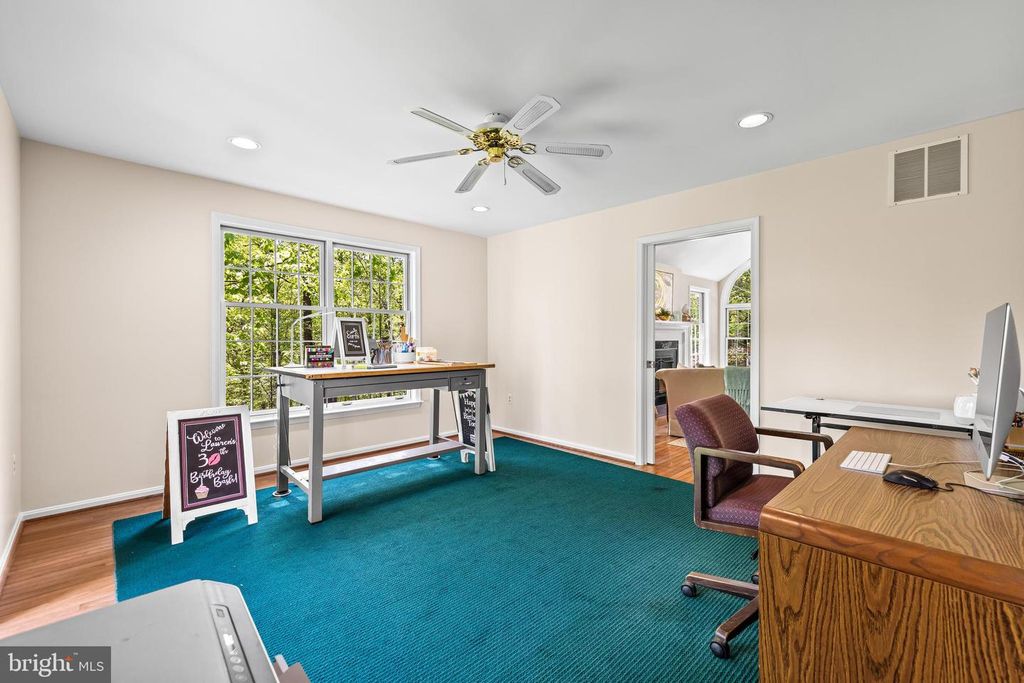 Image 26 of property listing at 2428 OLD BOSLEY RD, Lutherville Timonium, MD 21093