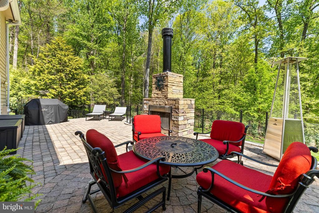 Image 48 of property listing at 2428 OLD BOSLEY RD, Lutherville Timonium, MD 21093